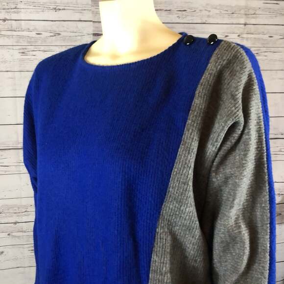 Vintage 80's A. Venti Paris  blue, grey colour block Wool sweater size small - Picture 6 of 15